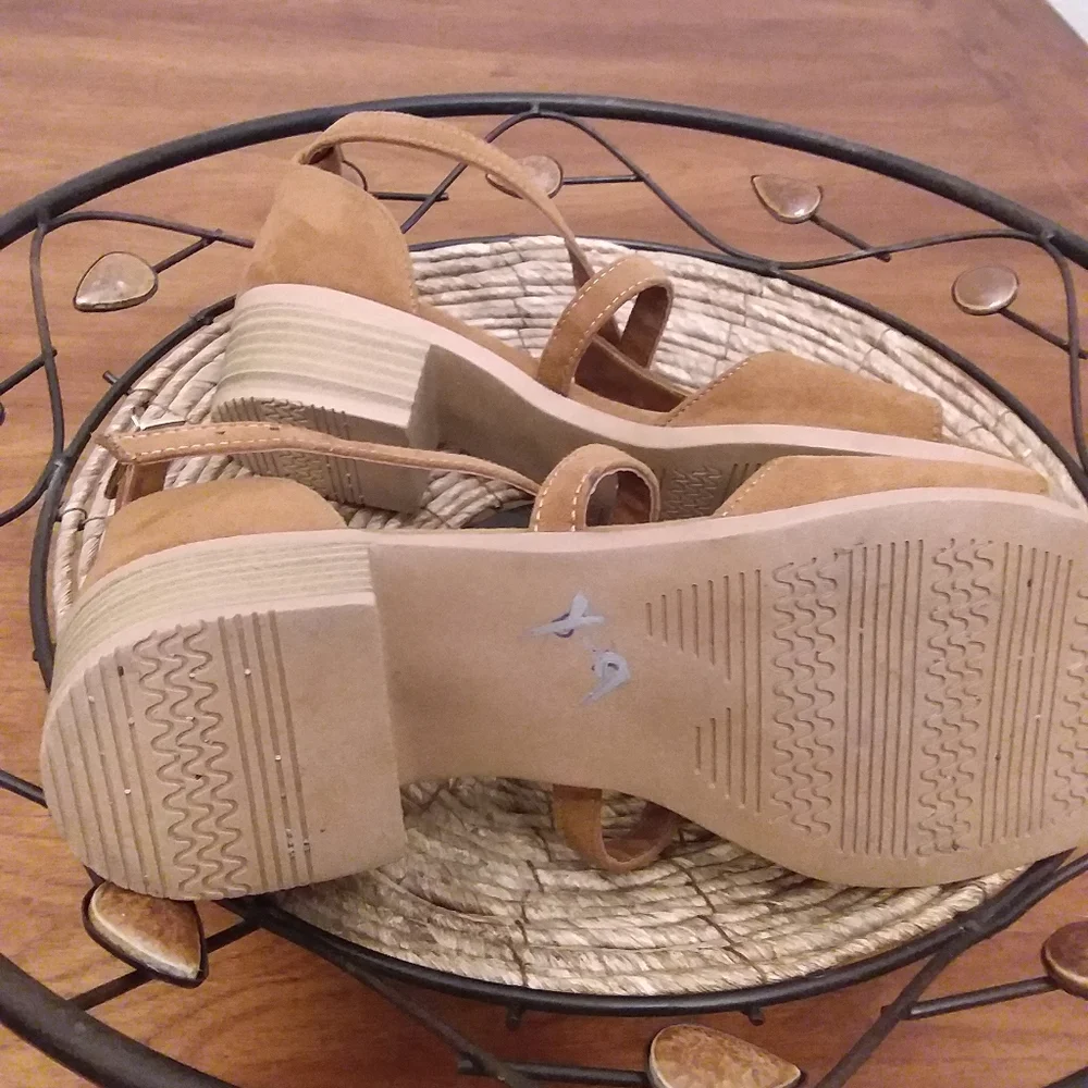 Magaly sandals - Picture 6 of 8